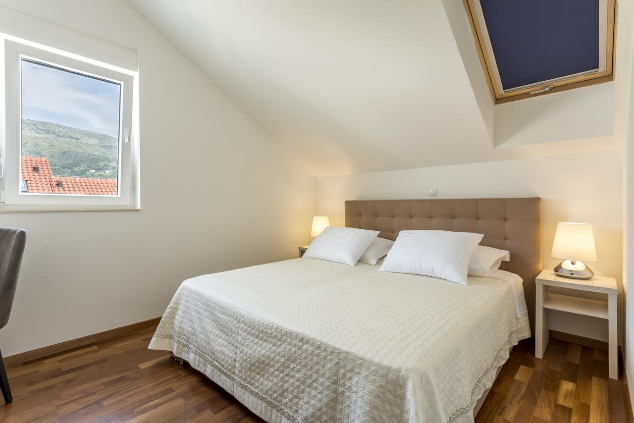 Apartment Luxury 3 Bed Apartment, Large Terrace, Pool, Close To And Split! Podstrana
